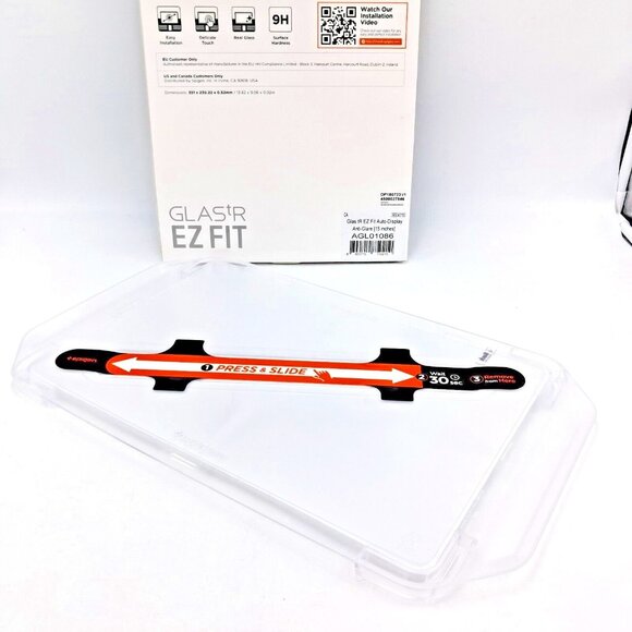 Tesla Model Y GLAStR EZ FIT Display Console Glass-Tempered-Anti-Glare-Spigen - Picture 5 of 9